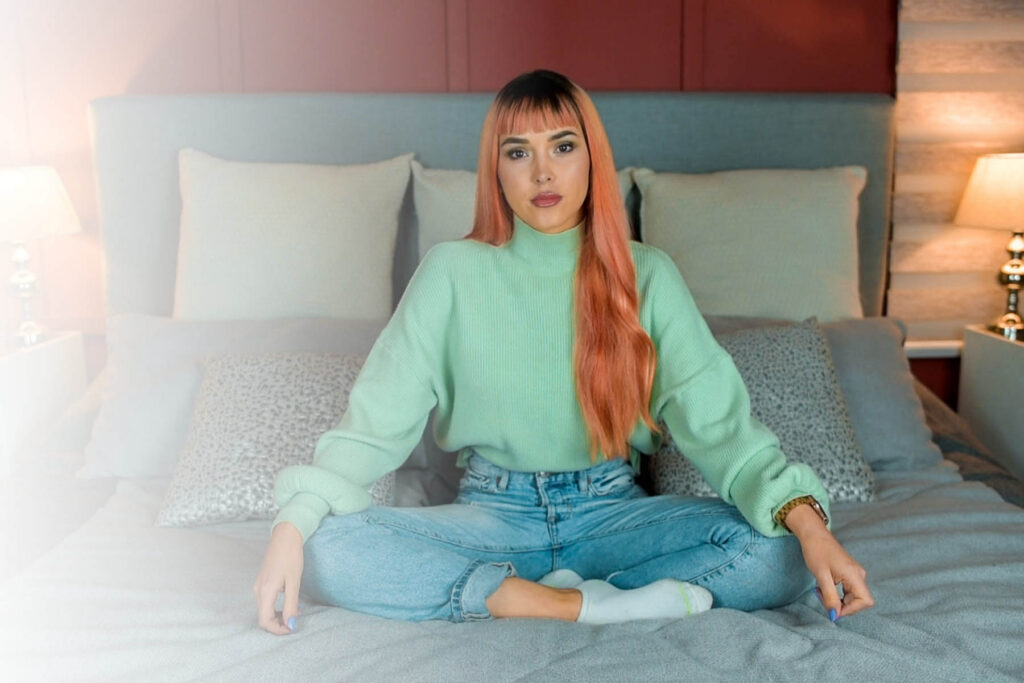 Influencer colombiana censurada: "Todos tienen derecho a compartir libremente sus creencias"