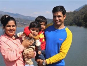 Pastor convicted for prayer returns home on bail for Christmas