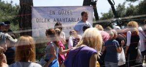 Wer Falsches glaubt, wird ausgewiesen
