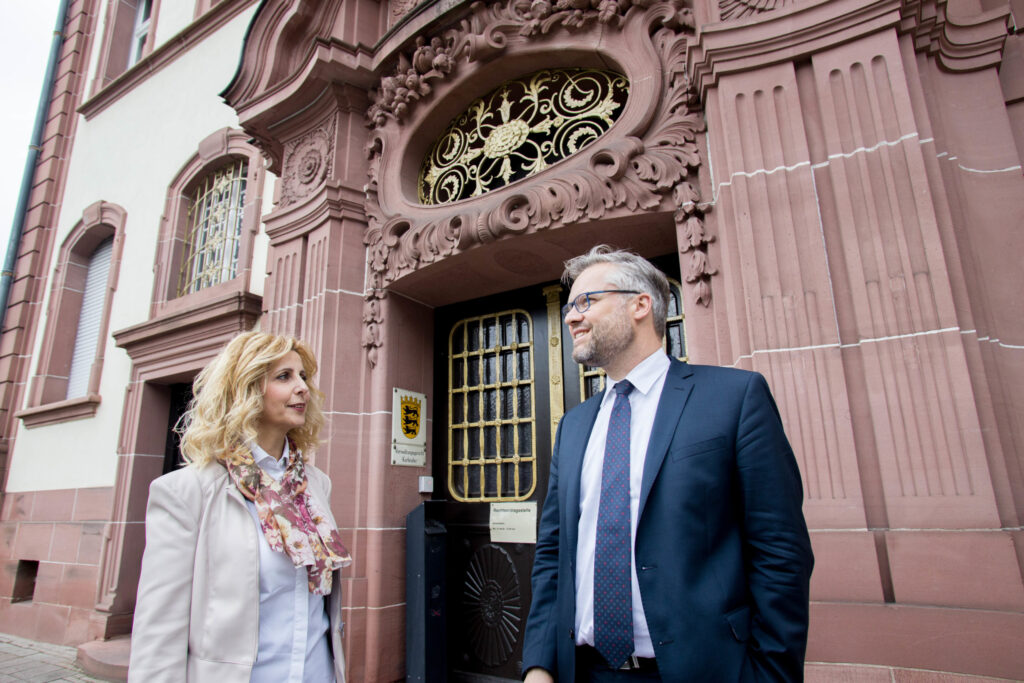 German government announces draft law introducing censorship zones around abortion-related facilities, fines up to 5,000€
