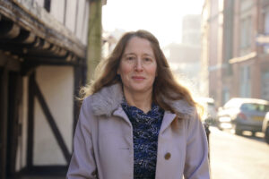 Isabel arrested in the UK