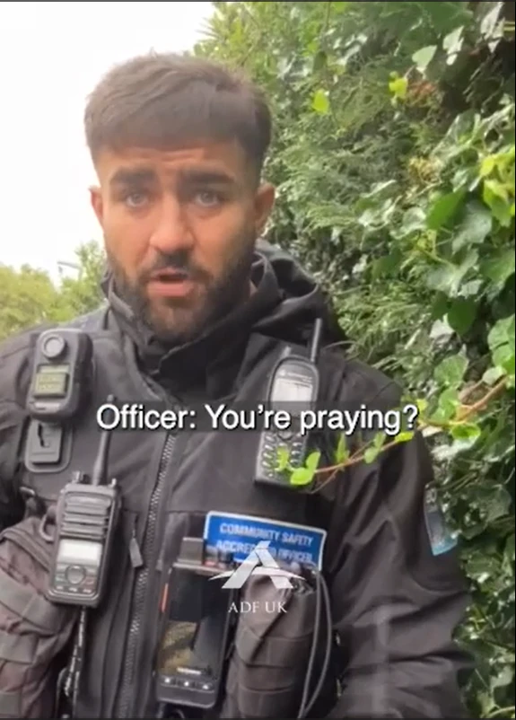 WATCH: Officers confront, “move on” retiree for offering help to pregnant women on public street