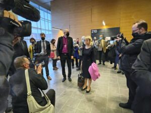 MORGEN: Finnische Politikerin wegen Bibel-Tweet vor Gericht  